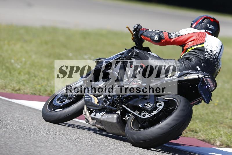 /Archiv-2025/48 25.08.2025 Cornu Master School ADR/rot-rouge/112